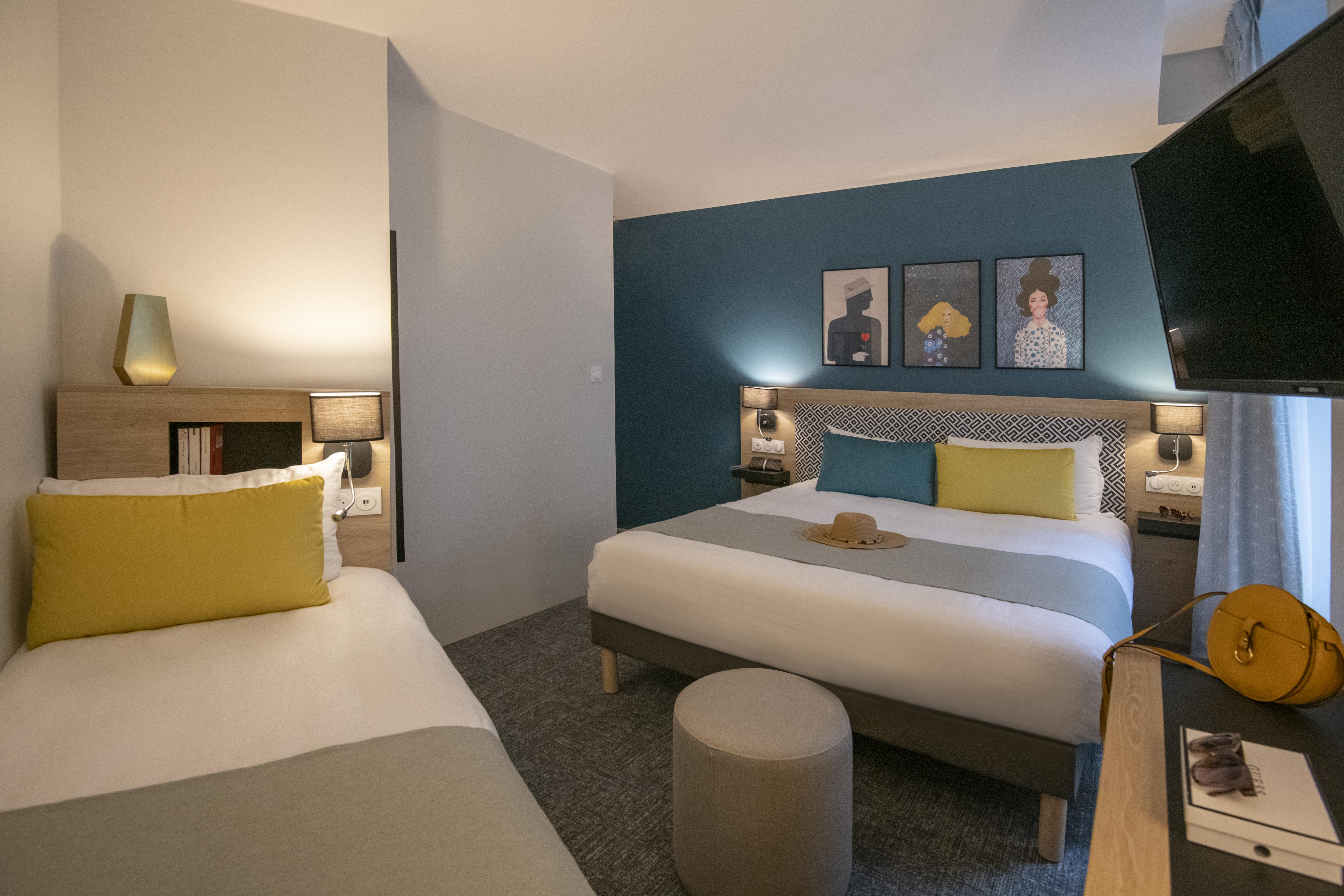 Bristol Hotel 3*